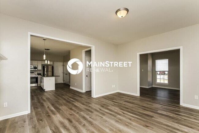 Building Photo - 4 Bedroom Pet-Friendly Home in Mooresville, NC with Main Street Renewal