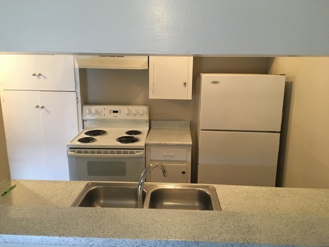 Building Photo - Vivien at Mueller