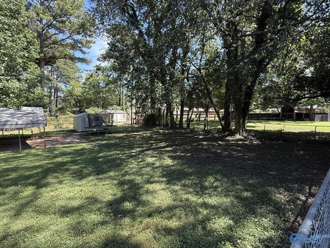 Building Photo - 1012 Strong St