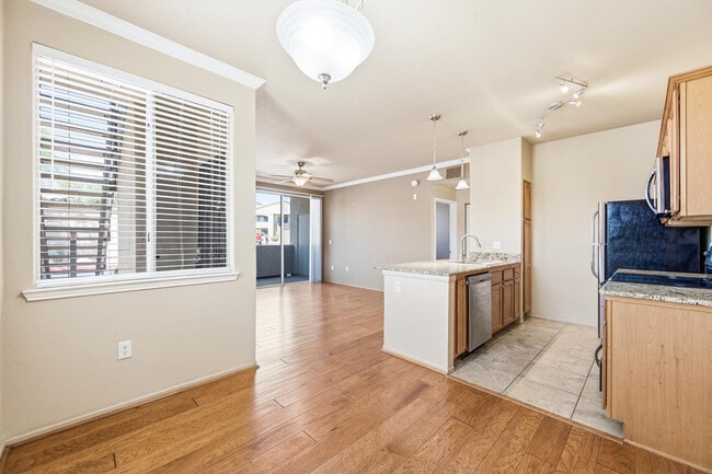 Building Photo - 7009 E Acoma Dr