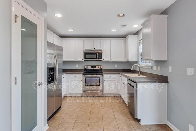 Building Photo - 132 Rocking Horse Ln