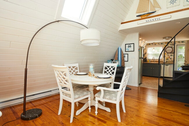 Building Photo - 68 S Edgewood Rd