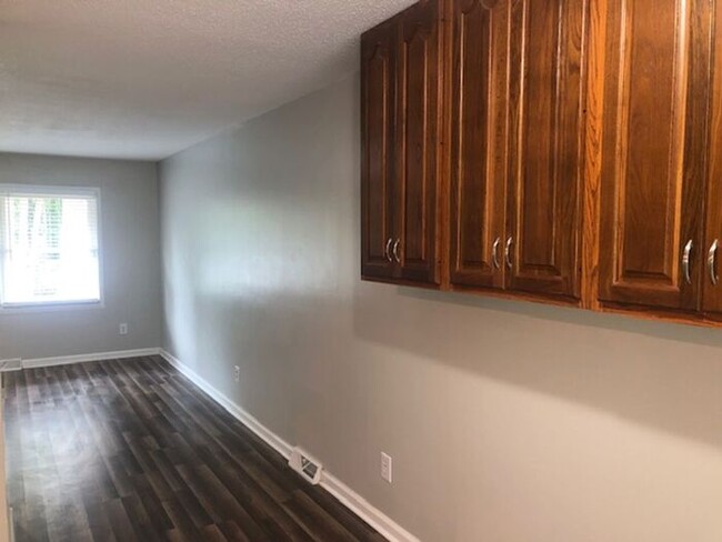 Building Photo - ALL NEW INSIDE!!!-Two Bedroom Duplex with ...