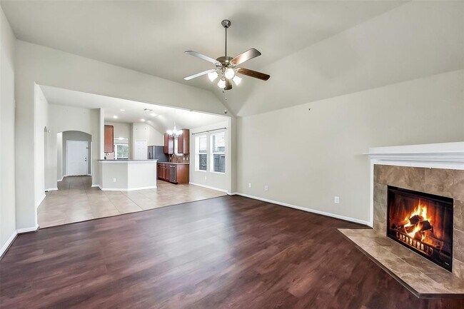 Building Photo - 5114 Espuela Ln