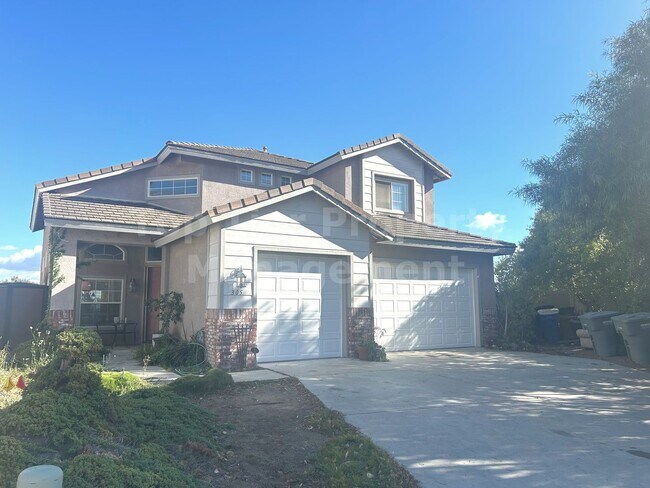 Primary Photo - Beautiful 4 bed, 3 bath, 2,726 sqft House ...