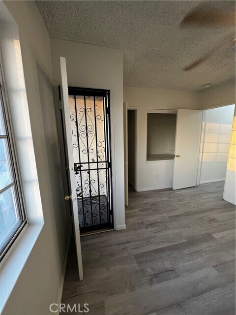 Building Photo - 151 E 95th St