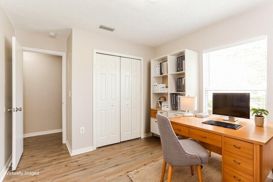 Building Photo - 7910 Cherry Blossom Dr S