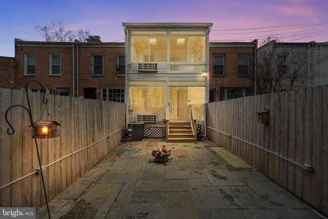 Building Photo - 2420 I St NW