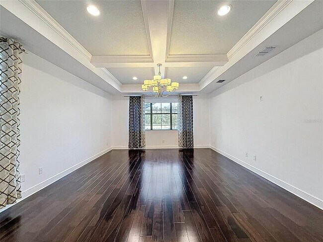 Building Photo - 10701 Laurel Vista Way