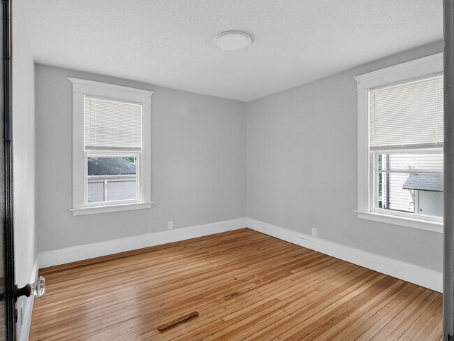 Building Photo - 62-64 Sheldon Terrace