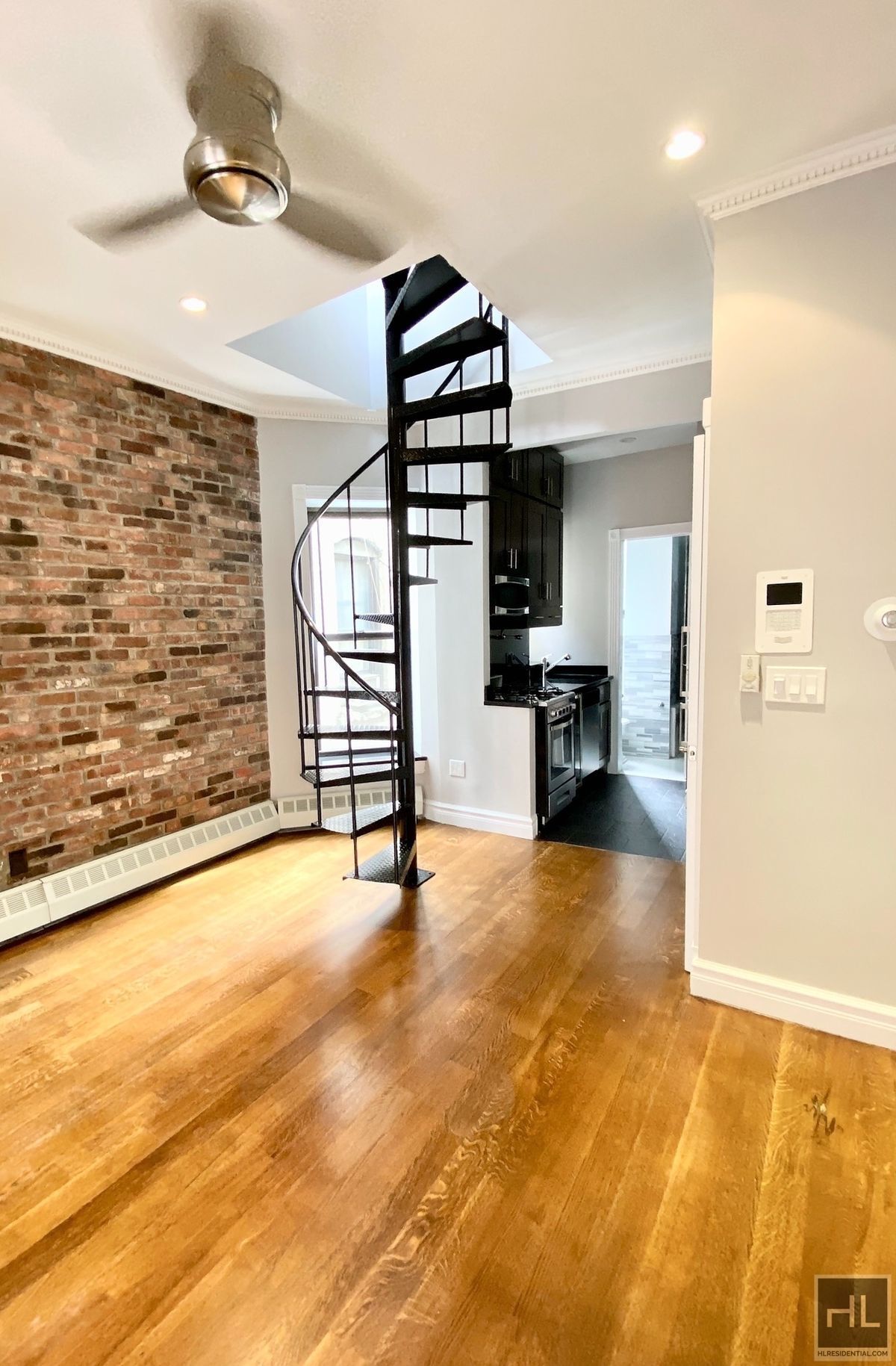 Building Photo - E 28TH ST.