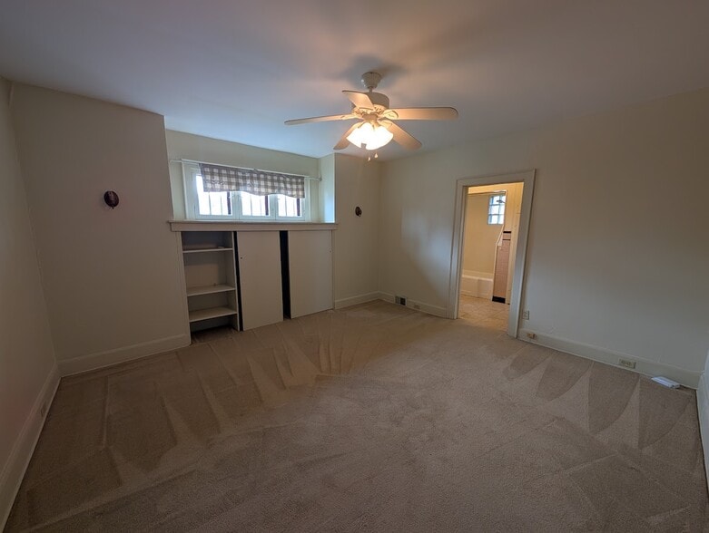 Building Photo - 2908 Oak Ave