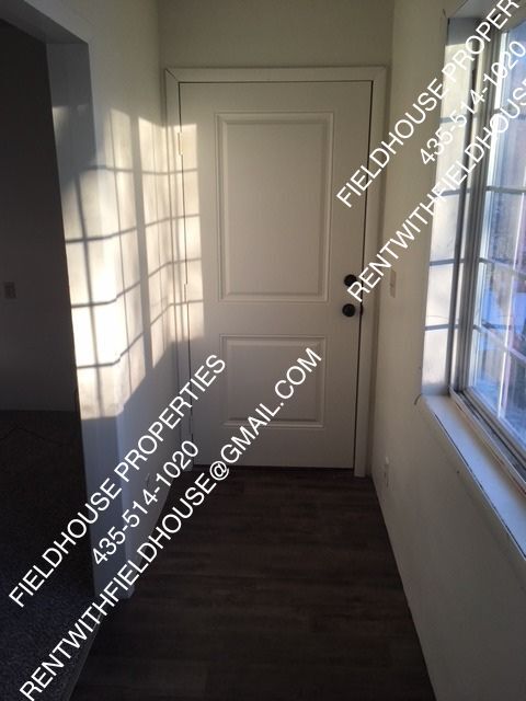Building Photo - 42 E 400 S