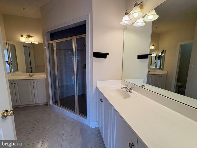 Building Photo - 635 Whetstone Glen St