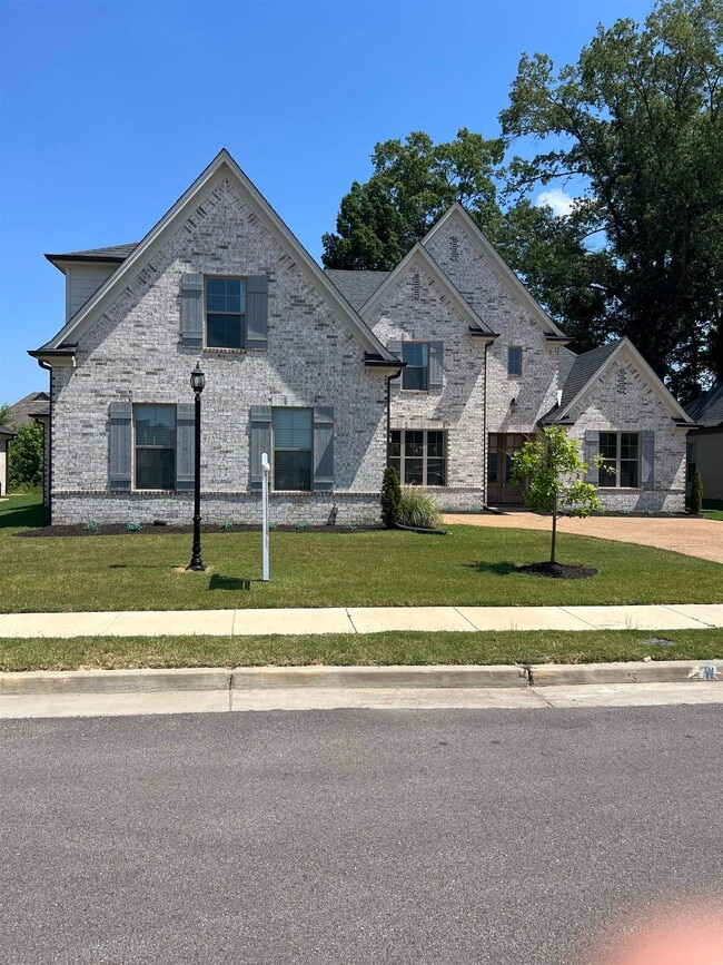 Building Photo - 9746 Woodland Fox Ln N