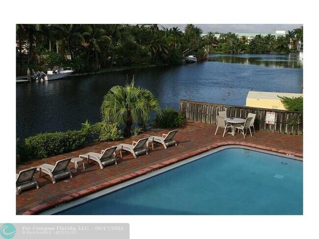 Building Photo - 1818 E Oakland Park Blvd