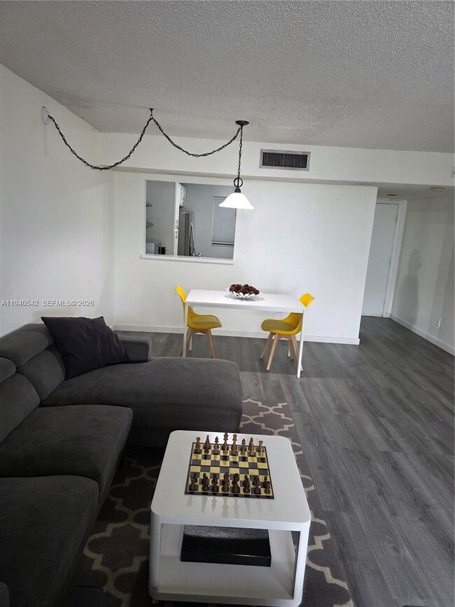 Building Photo - 8065 SW 107th Ave