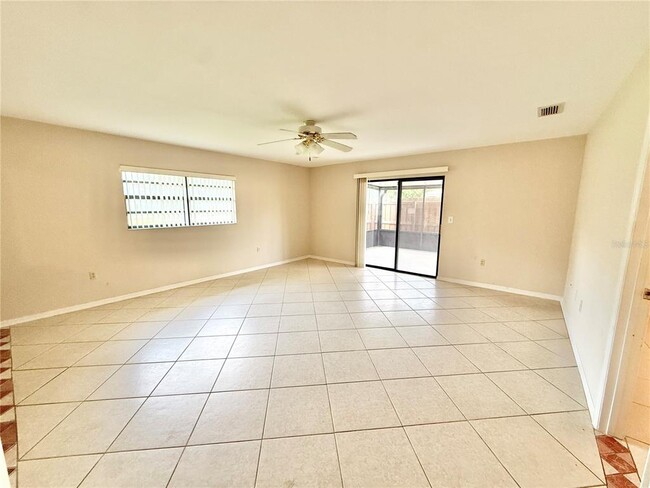 Building Photo - 2239 Margarita Ct