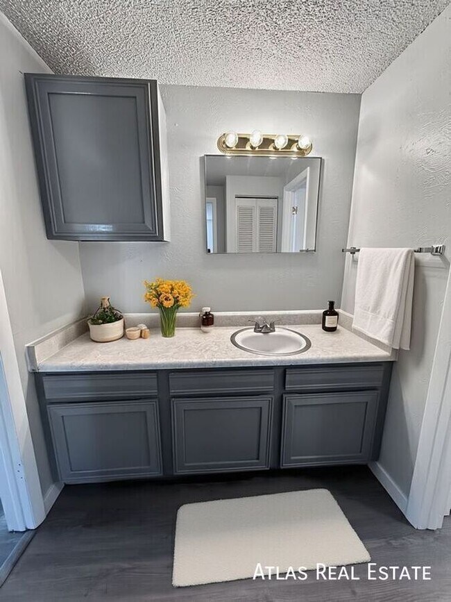 Building Photo - 461 El Paso Blvd