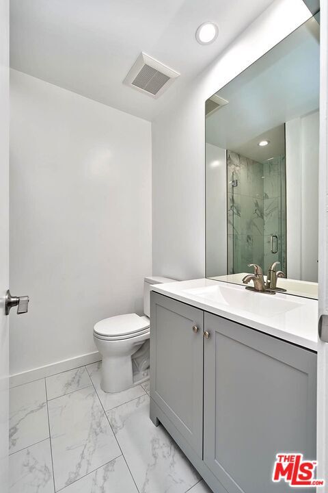 Building Photo - 843 4th St