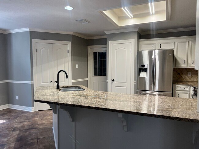 Building Photo - BAY HILLS SUBDIVISION. BENTON SCHOOLS