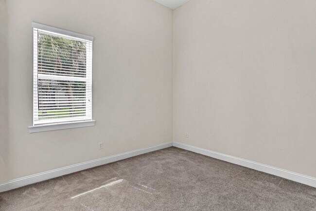 Building Photo - $3,995 Modern 4 Bedroom 3 Bath Gated House in Nocatee. Bonus Office. Amenities. Loft. Pet Friendl...