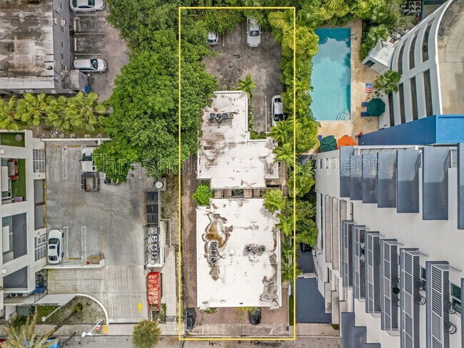 Building Photo - 150 SW 10th St