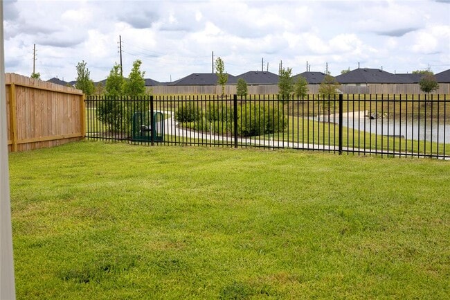 Building Photo - 8558 Tropical Breeze Wy