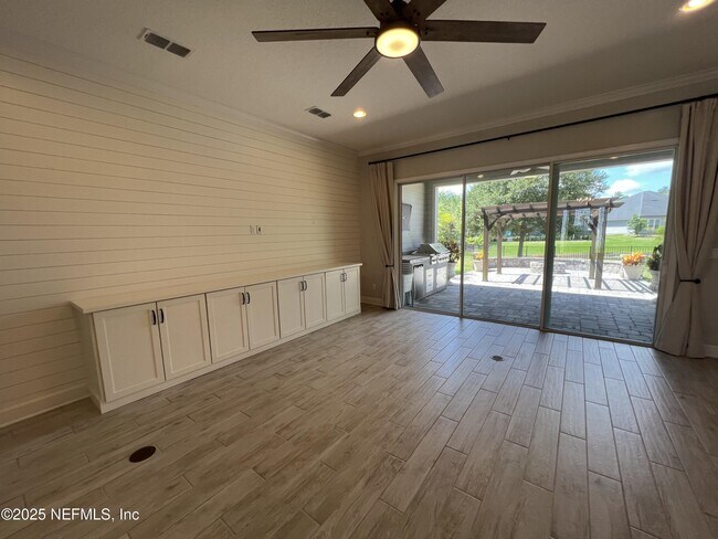 Building Photo - 202 Galleon Dr