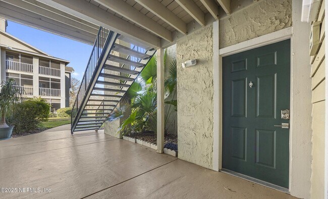 Building Photo - 200 Ironwood Dr