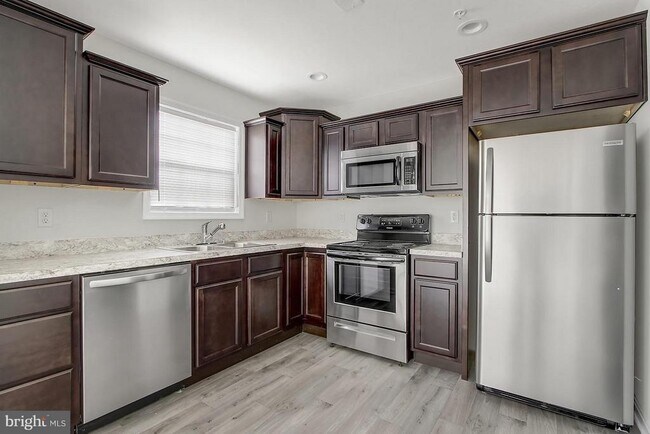 Building Photo - 200 Beechwood Wy