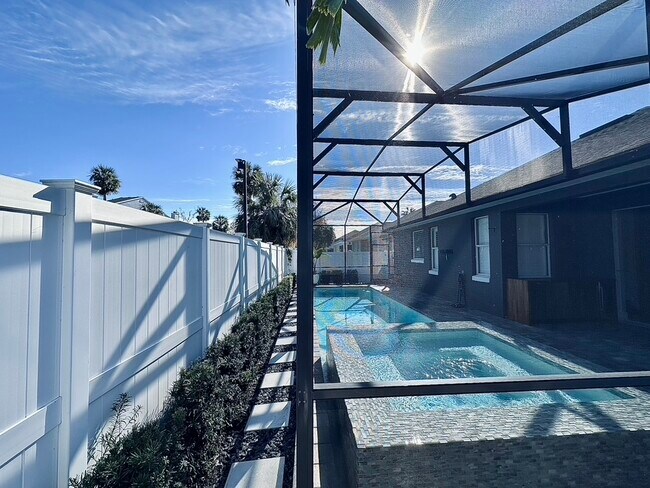 Building Photo - 107 Monroe View Trail