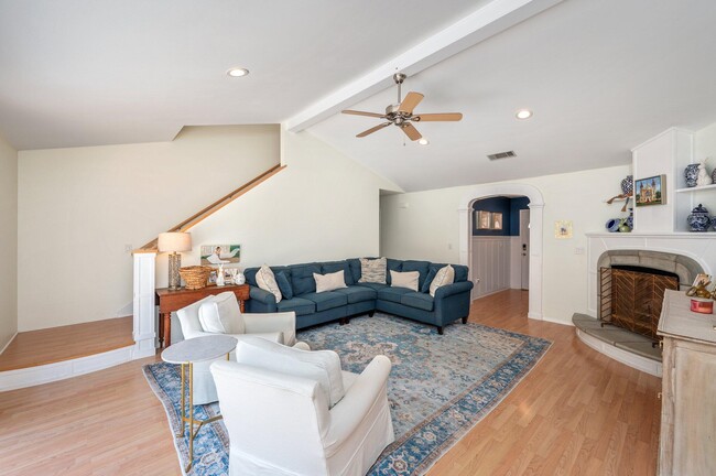 Building Photo - 4522 Parkwood Ln