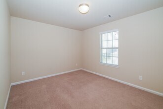 Building Photo - 2518 Cold River Dr