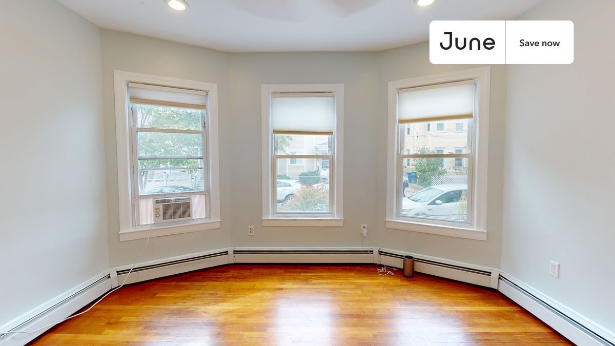 Building Photo - 21 Rossmore St