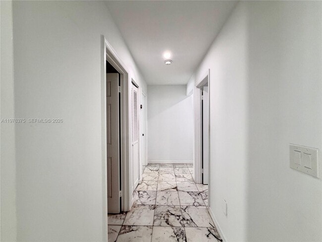 Building Photo - 4934 NW 94th Doral Pl