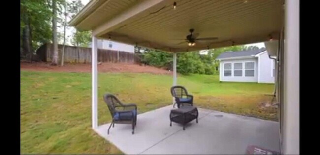 Building Photo - 468 Timberwood Dr