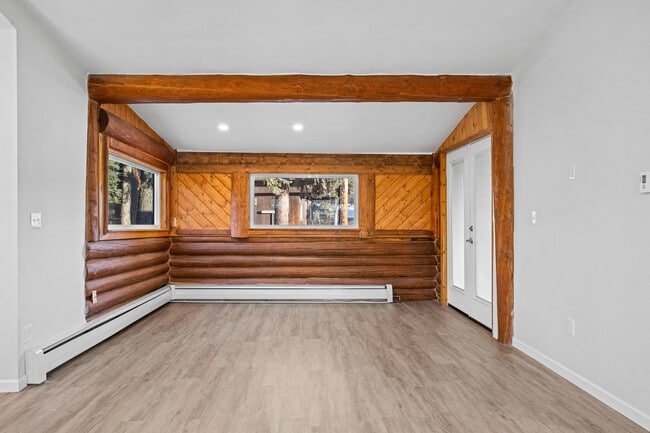 Building Photo - 17 Anna Ave