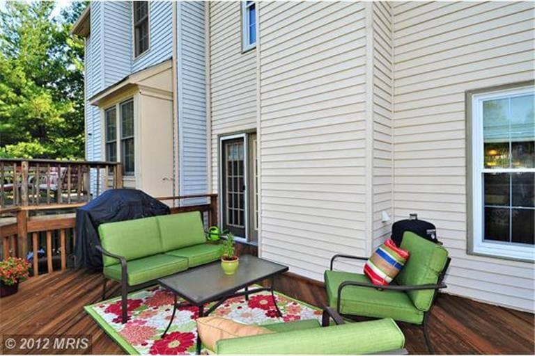 Building Photo - 4745 Columbia Rd