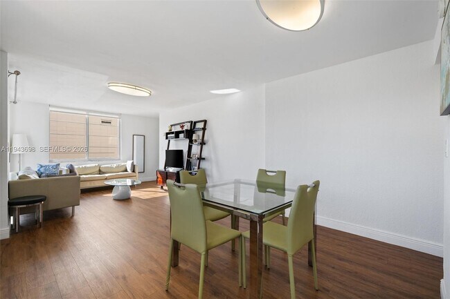 Building Photo - 631 Jefferson Ave