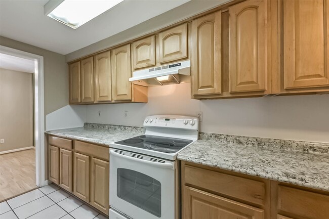 Building Photo - 11525 Burdine St