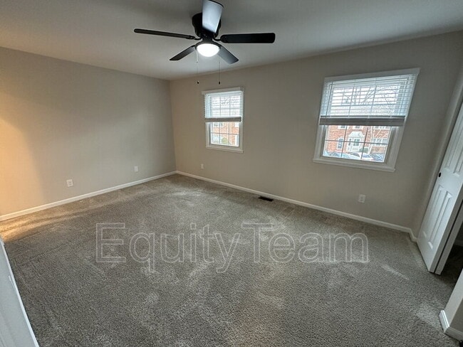 Building Photo - 9133 Dominion Cir