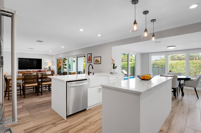 Building Photo - 23313 Lago Mar Cir