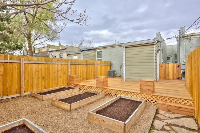 Building Photo - Modern 1bed/1bath in Cole/RiNo Area