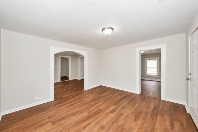 Building Photo - Stylish 4BR/2BA Home in Tuscaloosa – Moder...