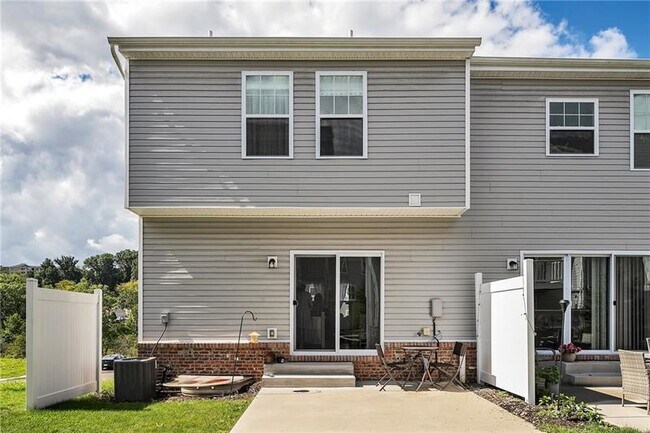 Building Photo - 243 Faulk Dr