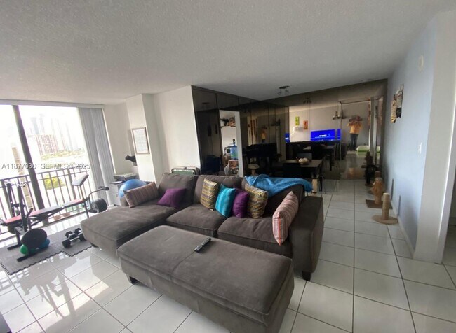 Building Photo - 16909 N Bay Rd