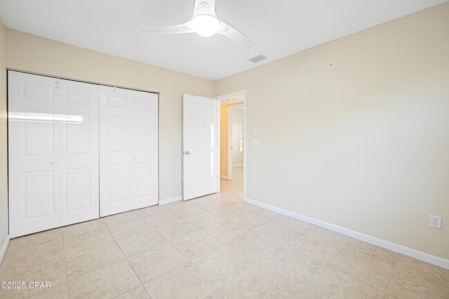 Building Photo - 1504 W 13th St