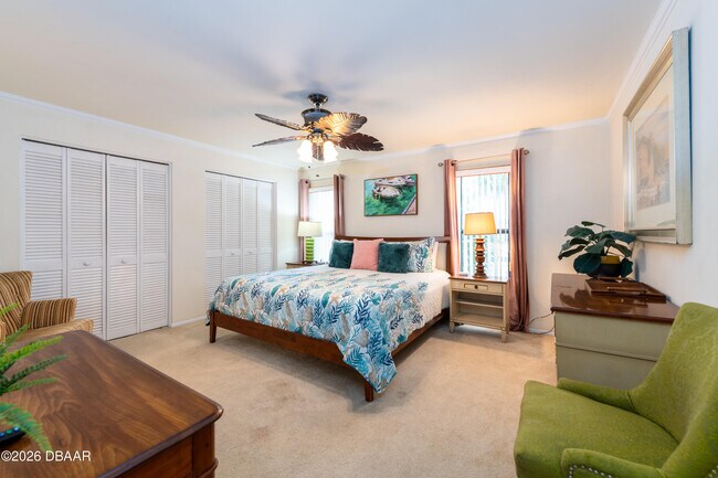 Building Photo - 3602 S Peninsula Dr