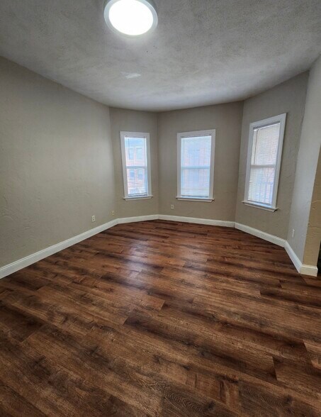 Building Photo - 52 Deering Rd